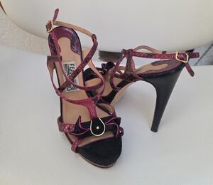 Salvatore Ferragamo Black and Pink Strappy Heels
